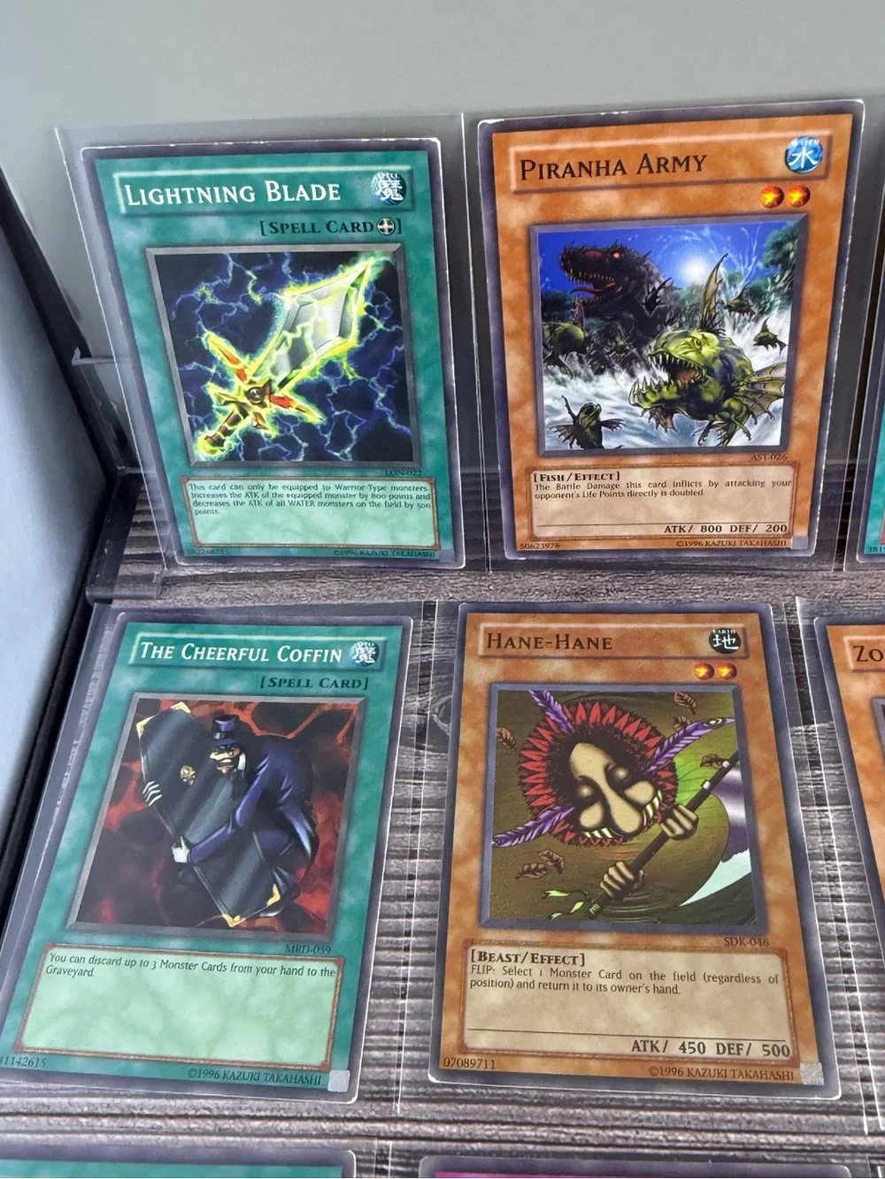 Yu-Gi-Oh! Lot of 20 Vintage Cards • Monsters/Spells/Traps Mix